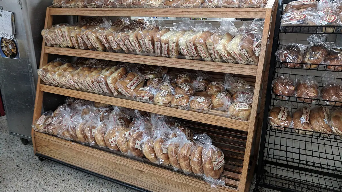 The Main Baker – bakery in Park Mains, Erskine